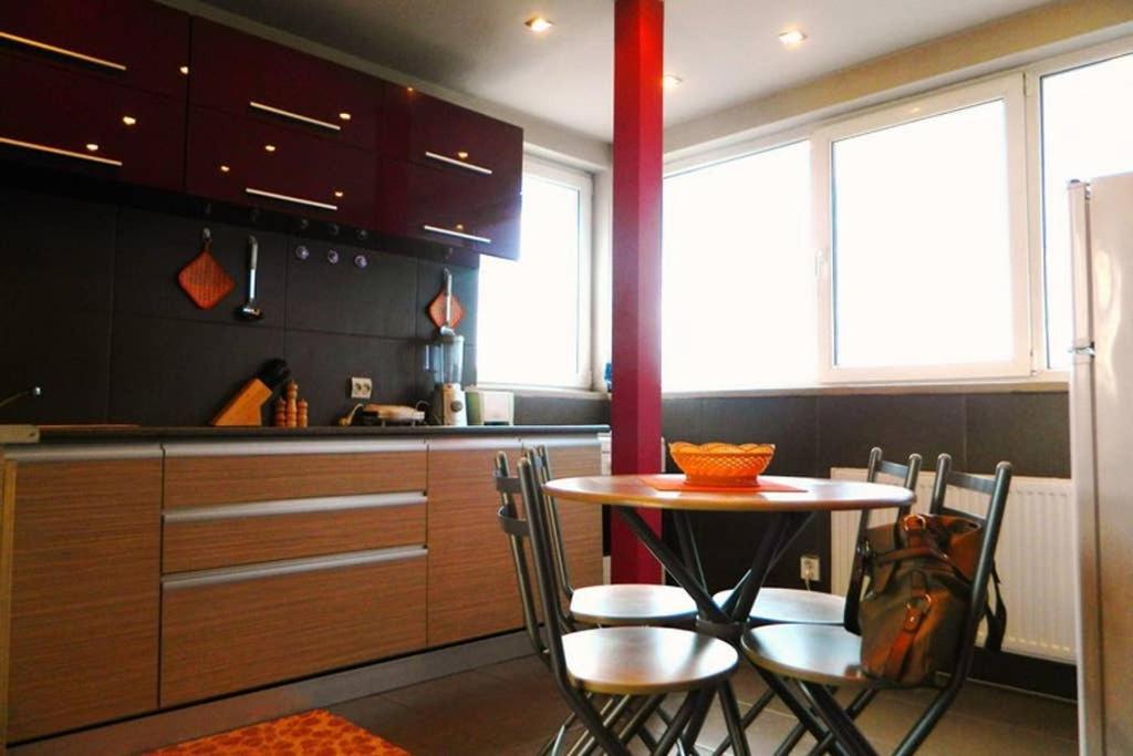 Penthouse Larry Apartment Bucharest Luaran gambar