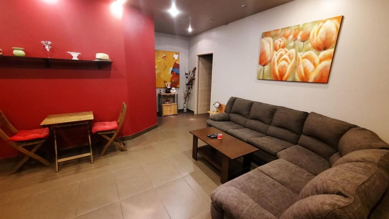 Penthouse Larry Apartment Bucharest Luaran gambar